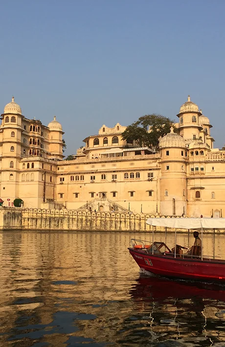 Tempo Traveller in Udaipur